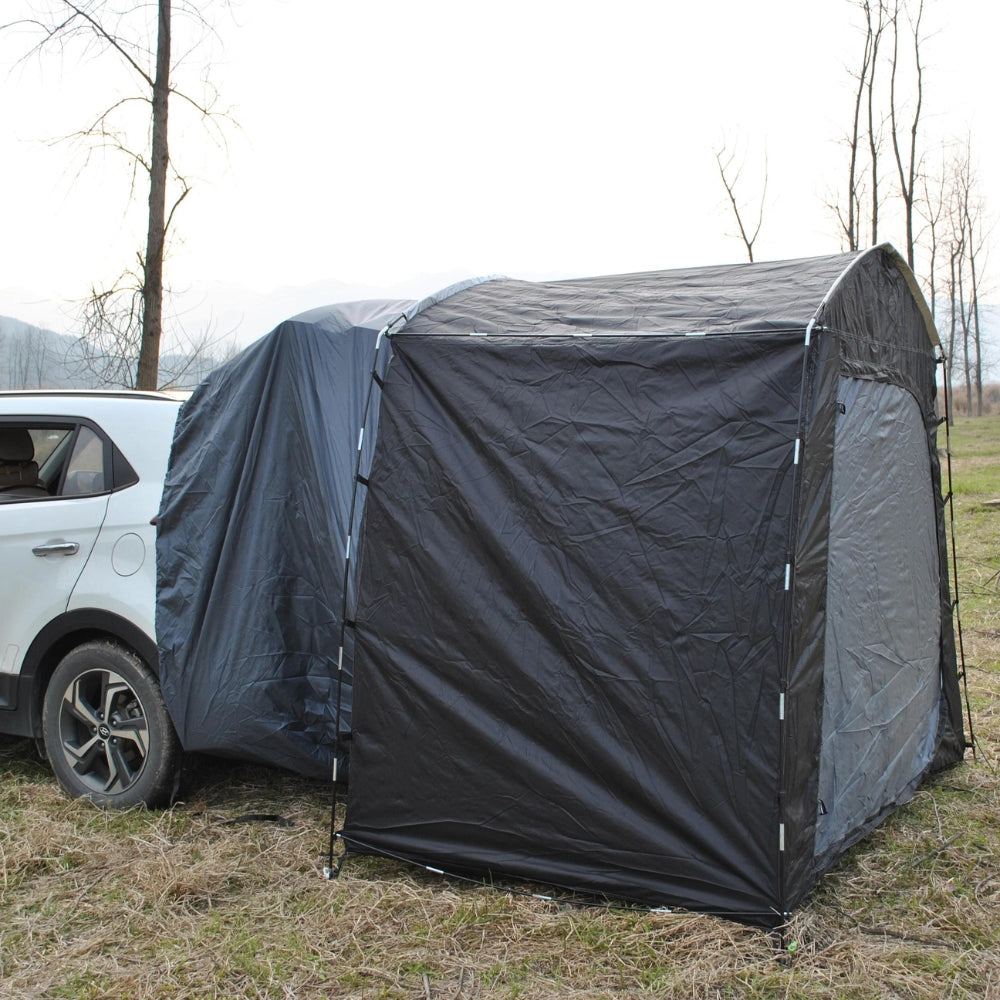 Praktisches Dachzelt fürs Auto zum Campen