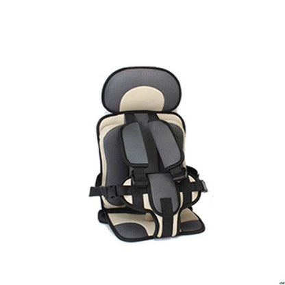 Kompaktsitz für Babys im Auto
