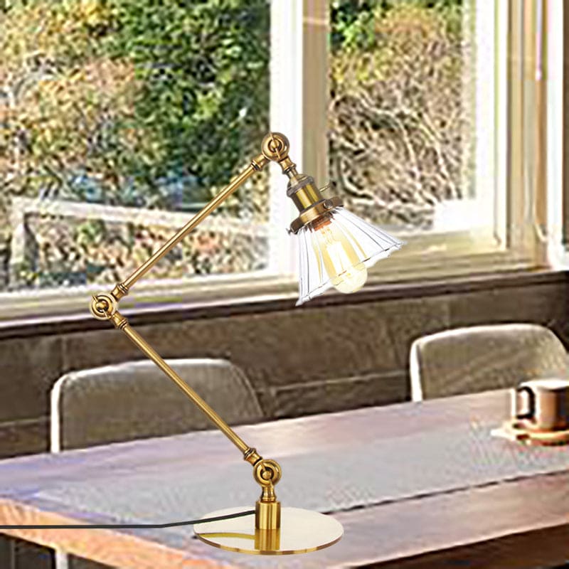 Elegante Tischlampe aus klarem konischem Glas