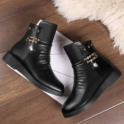 Warme und bequeme Winterstiefeletten aus elegantem Wildleder