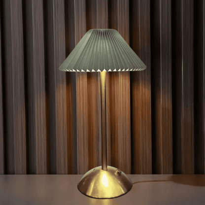 Elegante und tragbare Schreibtischlampe