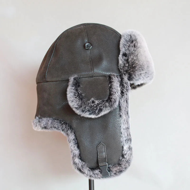 Warme und bequeme Wintermütze mit Ohrenschützern