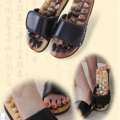 Fußmassage-Sandalen mit Flusssteinen