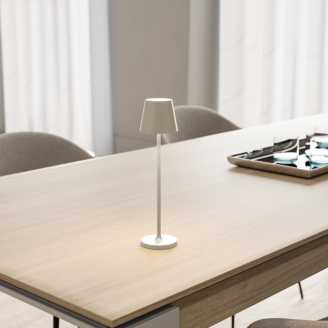 Kompakte LED-Lampe mit Berührungsbildschirm und langer Lebensdauer